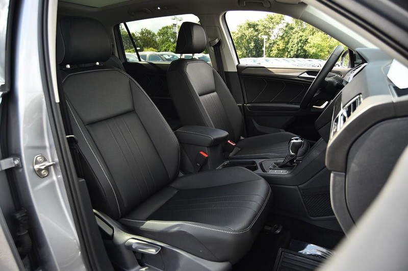 Volkswagen Tiguan Vehicle Image 20