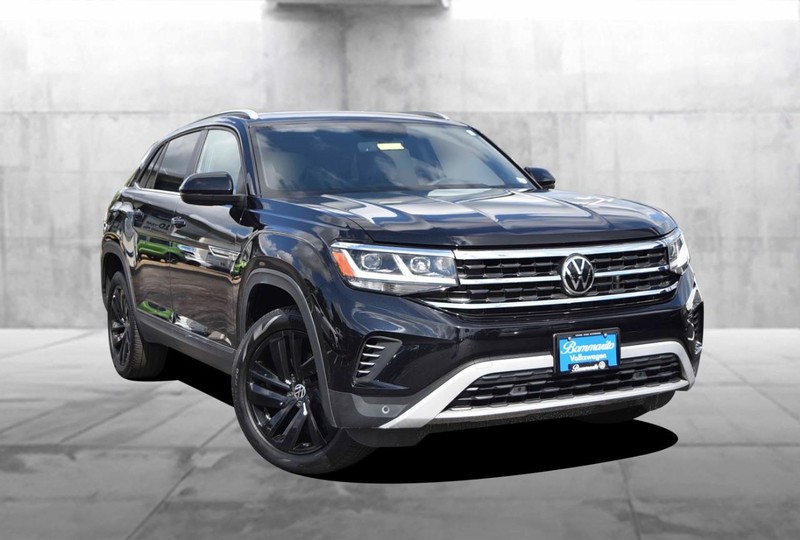 Volkswagen Atlas Cross Sport Vehicle Image 02