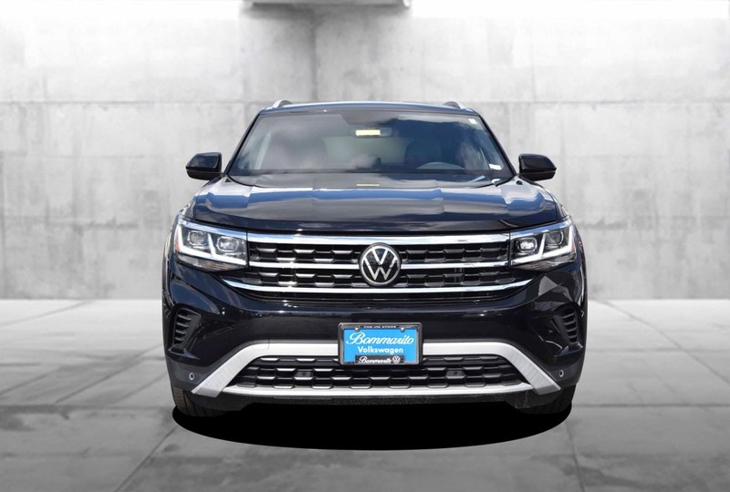 Volkswagen Atlas Cross Sport Vehicle Image 04