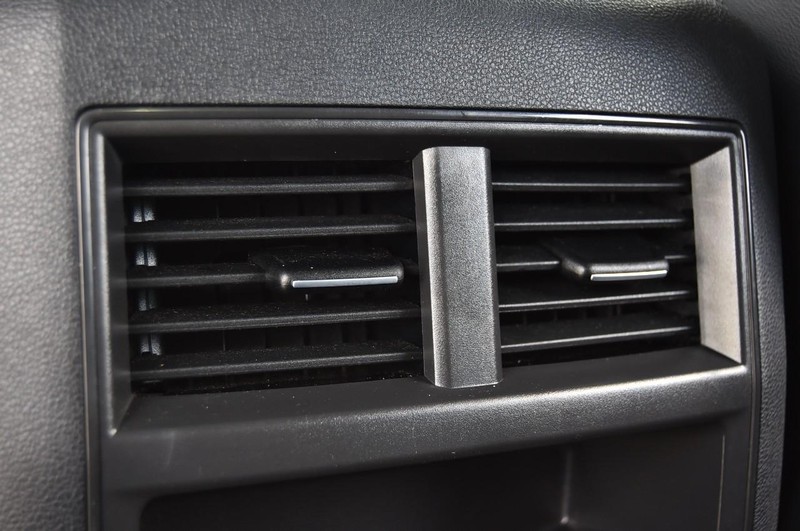 Volkswagen Atlas Cross Sport Vehicle Image 23