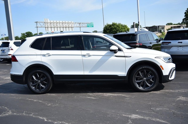 Volkswagen Tiguan Vehicle Image 05