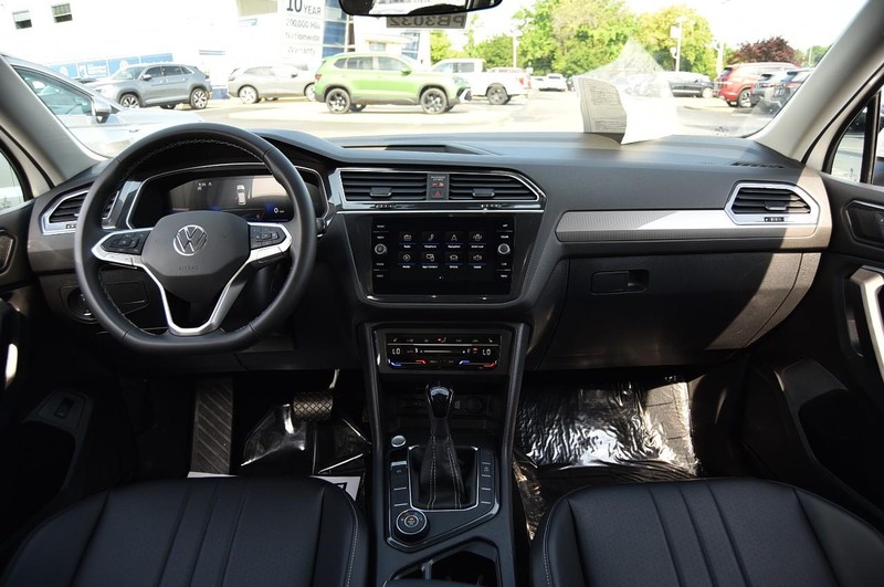 Volkswagen Tiguan Vehicle Image 07