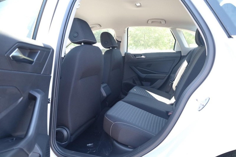 Volkswagen Jetta Vehicle Image 20