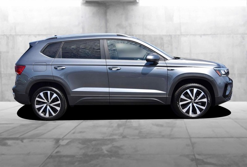 Volkswagen Taos Vehicle Image 05