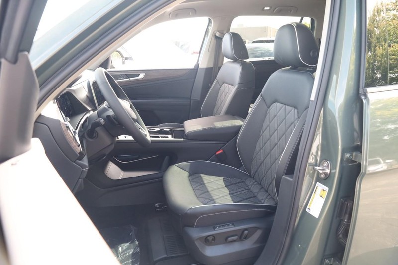 Volkswagen Atlas Vehicle Image 10