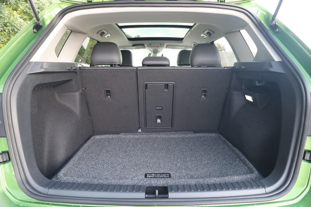 Volkswagen Taos Vehicle Image 07