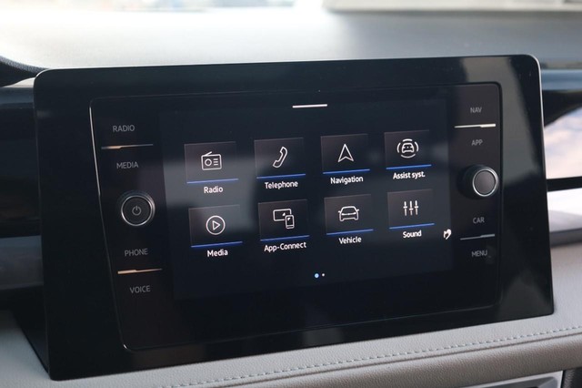 Volkswagen Taos Vehicle Image 13