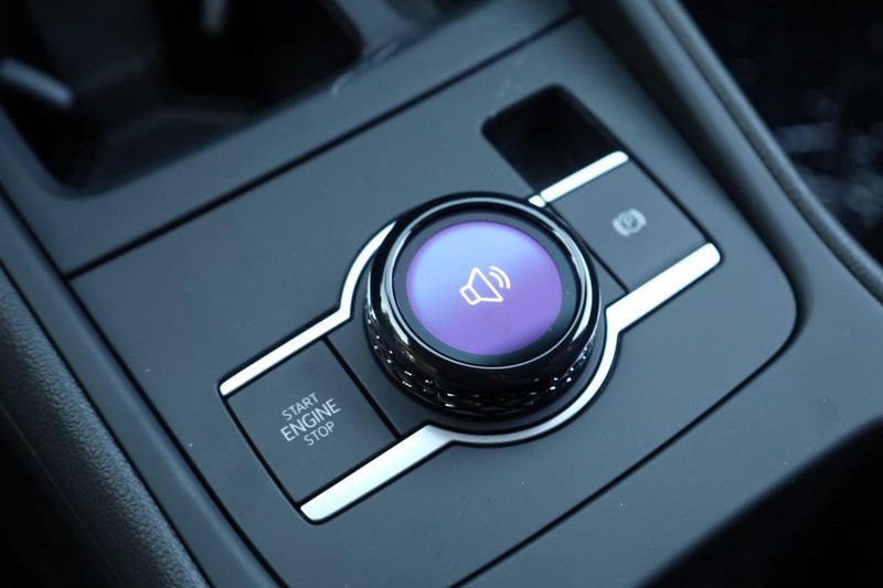 Volkswagen Tiguan Vehicle Image 14