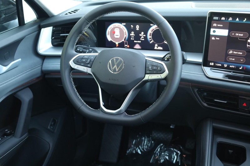 Volkswagen Tiguan Vehicle Image 22