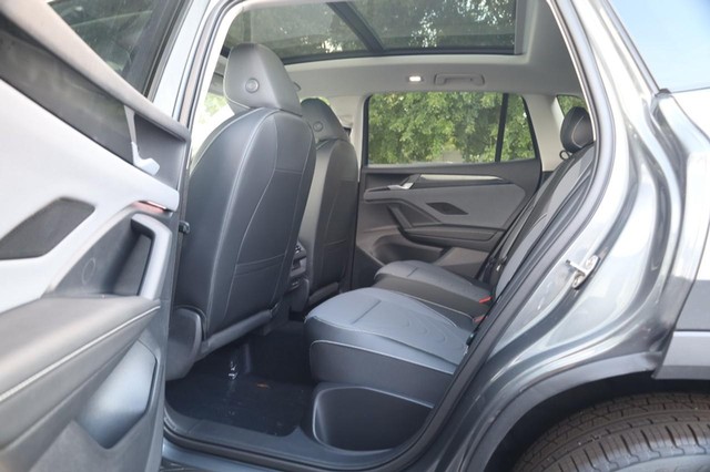 Volkswagen Tiguan Vehicle Image 20