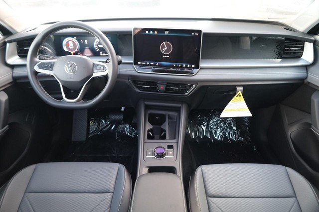 Volkswagen Tiguan Vehicle Image 22