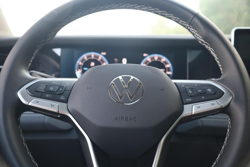 Volkswagen Tiguan Vehicle Image 10