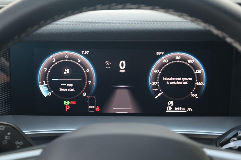 Volkswagen Tiguan Vehicle Image 11