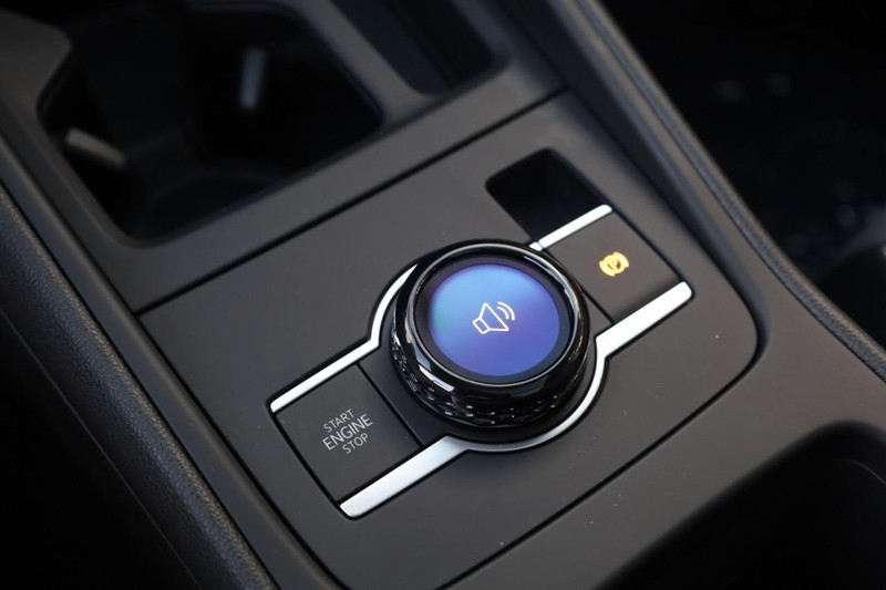 Volkswagen Tiguan Vehicle Image 16