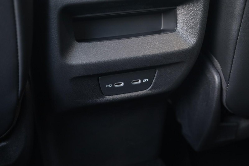 Volkswagen Tiguan Vehicle Image 21