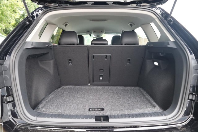 Volkswagen Taos Vehicle Image 07