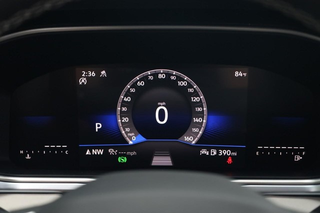 Volkswagen Taos Vehicle Image 10