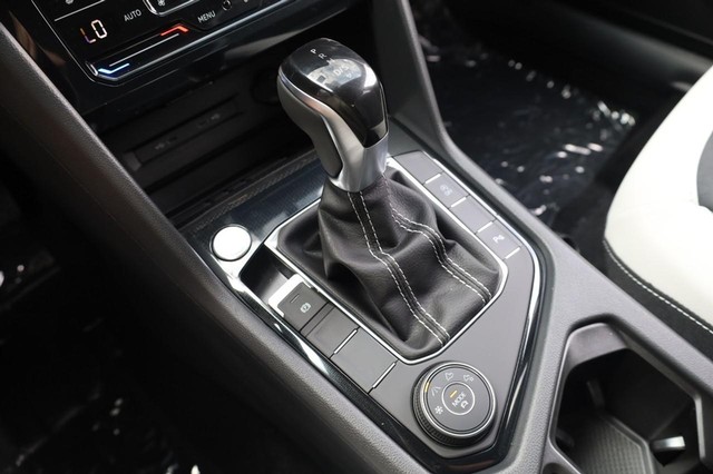 Volkswagen Taos Vehicle Image 15