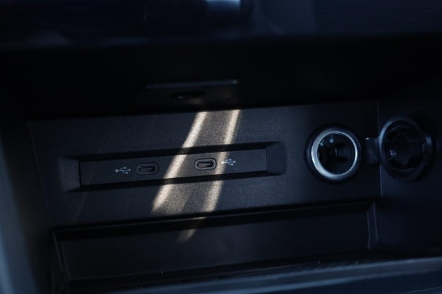 Volkswagen Taos Vehicle Image 14