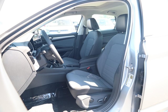 Volkswagen Jetta Vehicle Image 08