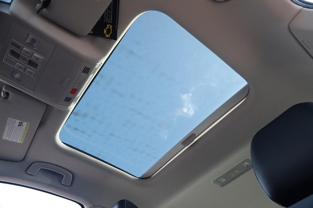 Volkswagen Jetta Vehicle Image 09