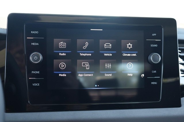 Volkswagen Jetta Vehicle Image 12