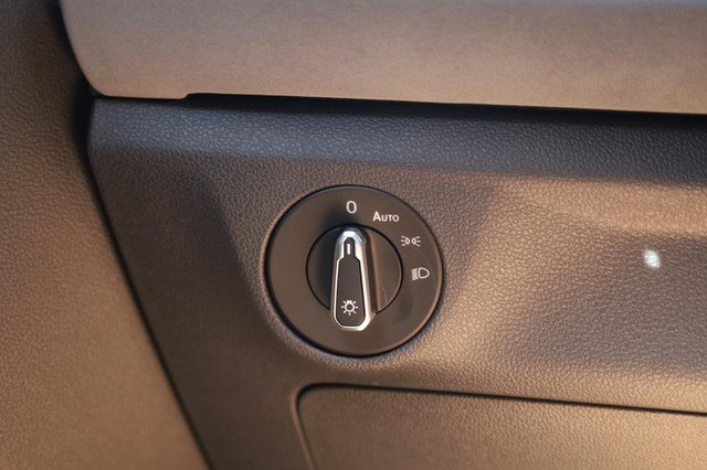 Volkswagen Jetta Vehicle Image 19