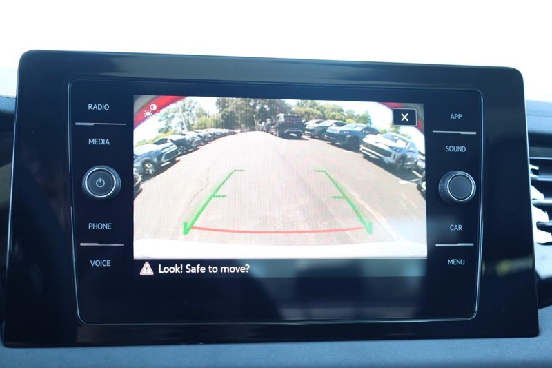 Volkswagen Jetta Vehicle Image 13