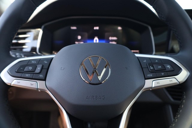 Volkswagen Jetta Vehicle Image 10