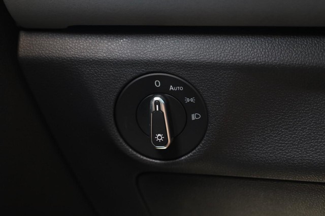 Volkswagen Jetta Vehicle Image 19