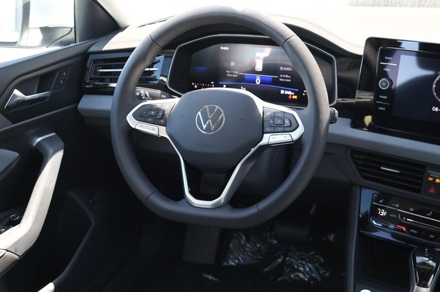 Volkswagen Jetta Vehicle Image 23