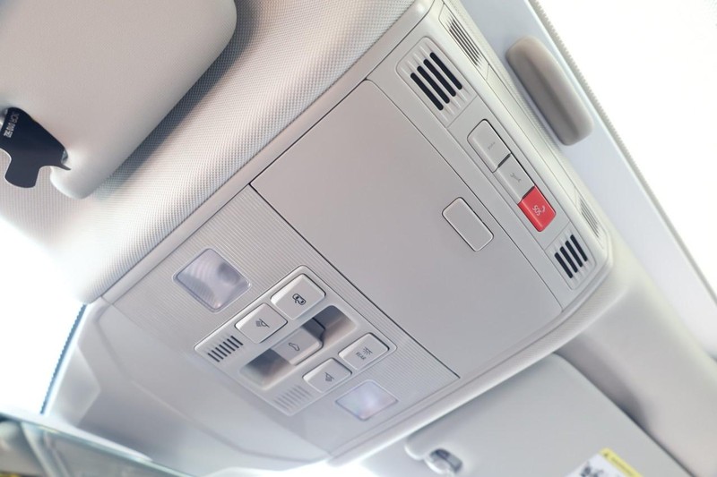 Volkswagen Jetta Vehicle Image 17