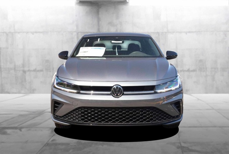 Volkswagen Jetta Vehicle Image 04