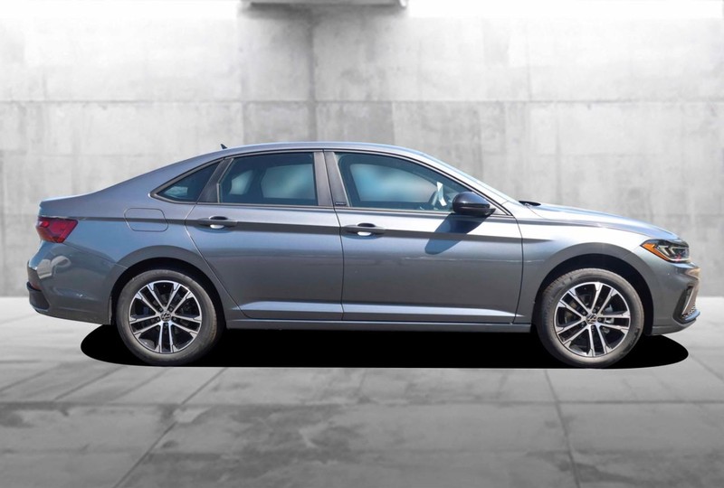 Volkswagen Jetta Vehicle Image 05