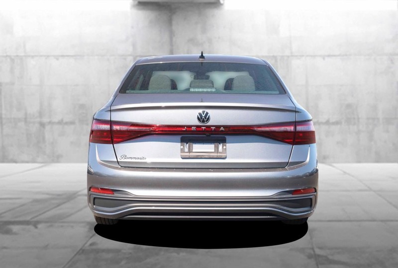 Volkswagen Jetta Vehicle Image 06