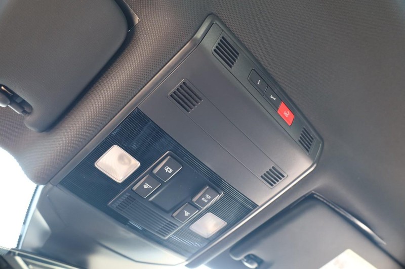 Volkswagen Jetta Vehicle Image 16