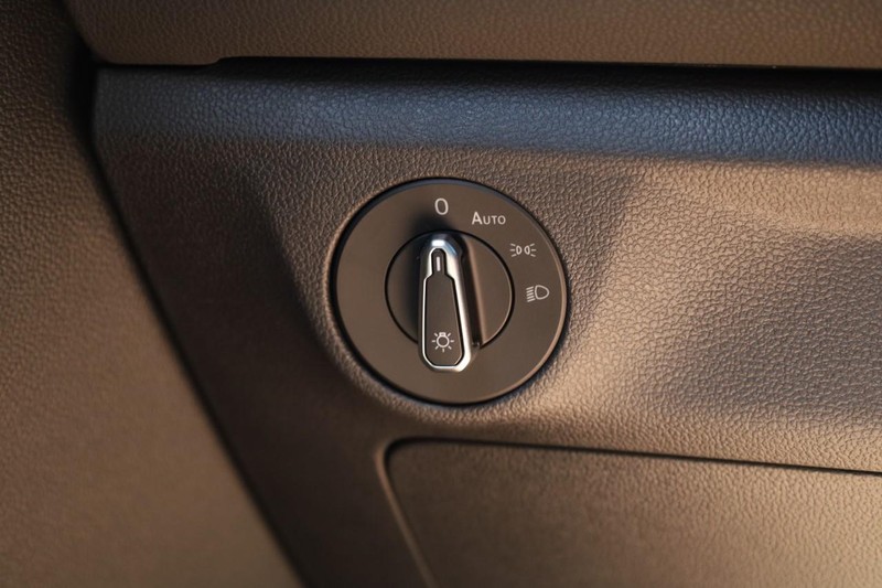 Volkswagen Jetta Vehicle Image 18
