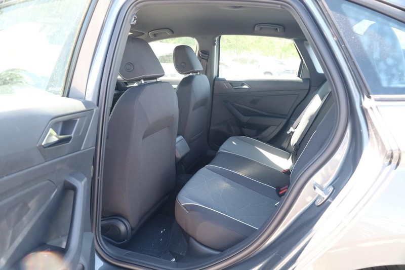 Volkswagen Jetta Vehicle Image 20