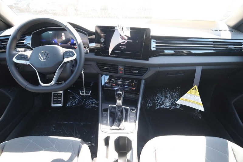 Volkswagen Jetta Vehicle Image 21