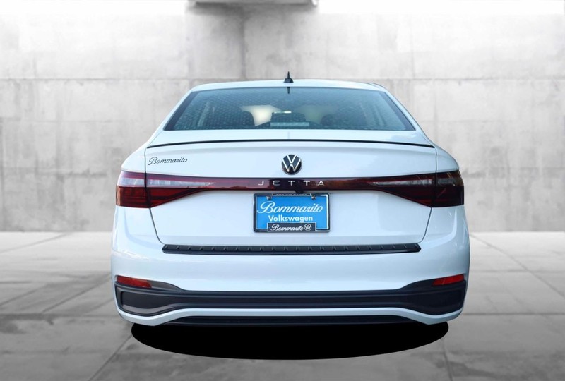 Volkswagen Jetta Vehicle Image 06