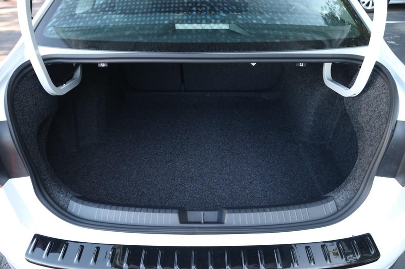 Volkswagen Jetta Vehicle Image 07