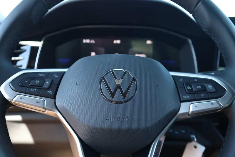 Volkswagen Jetta Vehicle Image 09