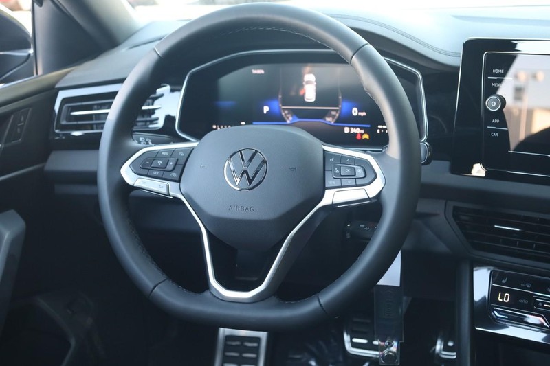 Volkswagen Jetta Vehicle Image 22