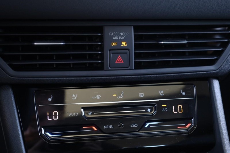 Volkswagen Jetta Vehicle Image 15