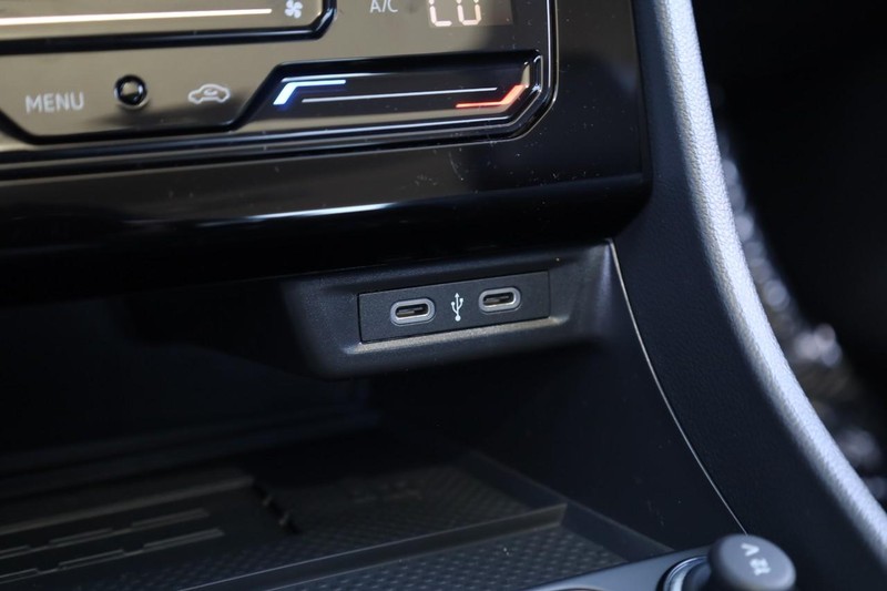 Volkswagen Jetta Vehicle Image 16
