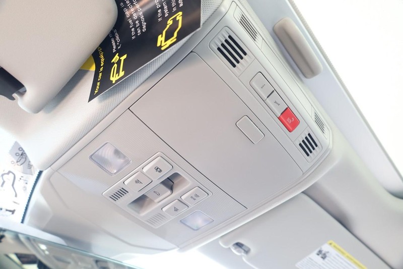 Volkswagen Jetta Vehicle Image 18