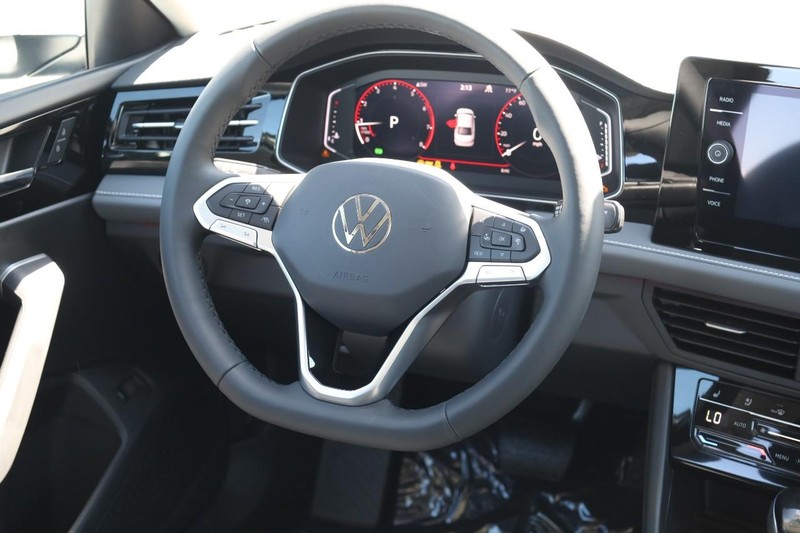 Volkswagen Jetta Vehicle Image 24