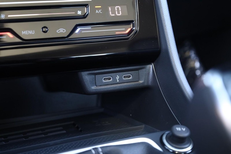 Volkswagen Jetta Vehicle Image 16