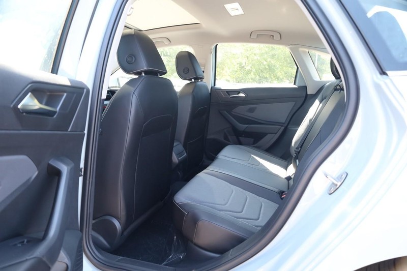 Volkswagen Jetta Vehicle Image 22
