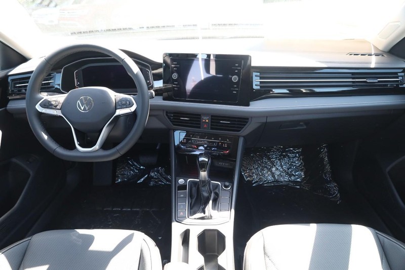 Volkswagen Jetta Vehicle Image 24
